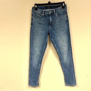 Banana Republic mid rise Med wash skinny jeans 26